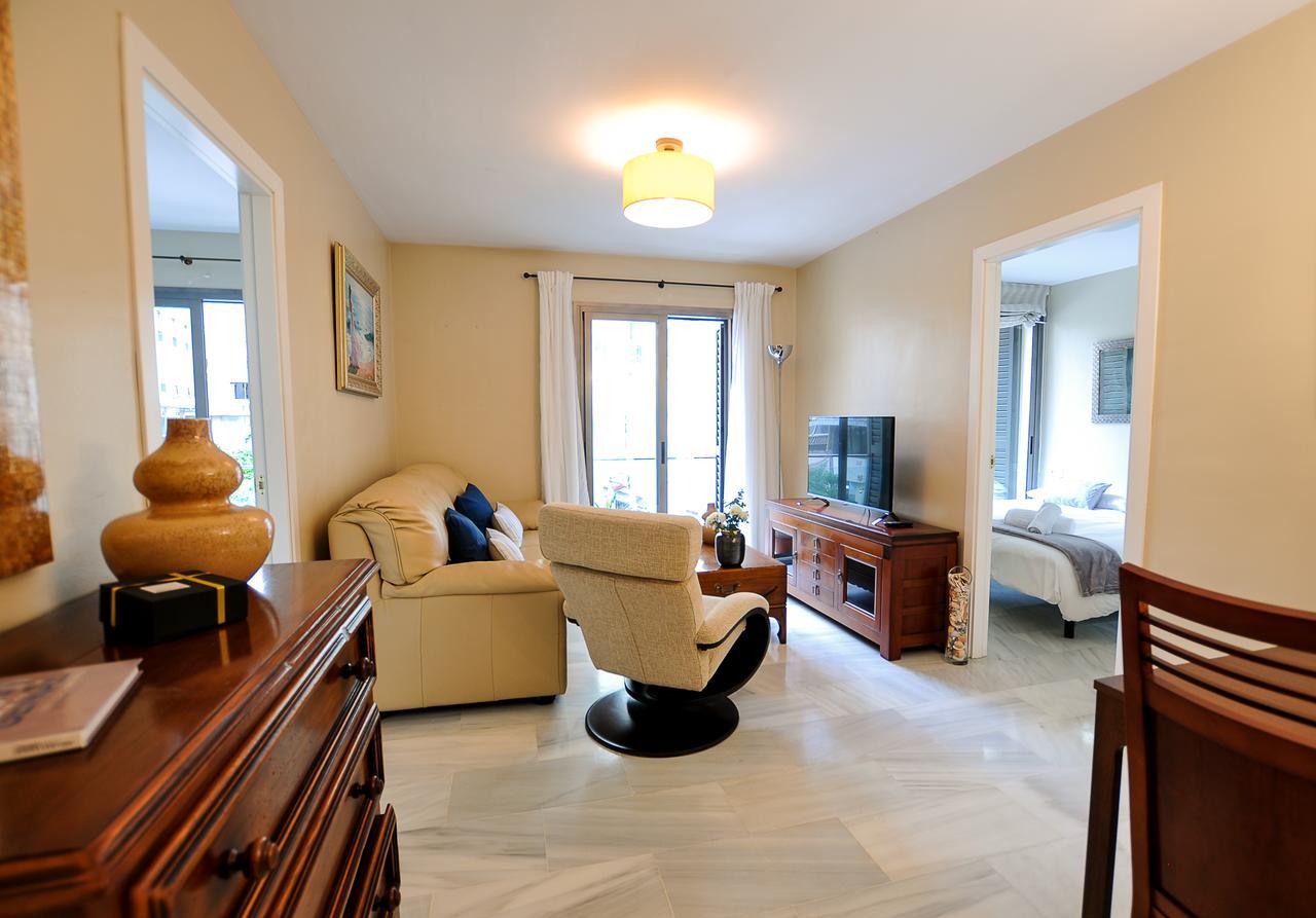 Acogedor Apartamento Junto A Calle Larios By Renthas Leilighet Málaga Eksteriør bilde